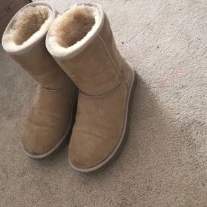 Short uggs